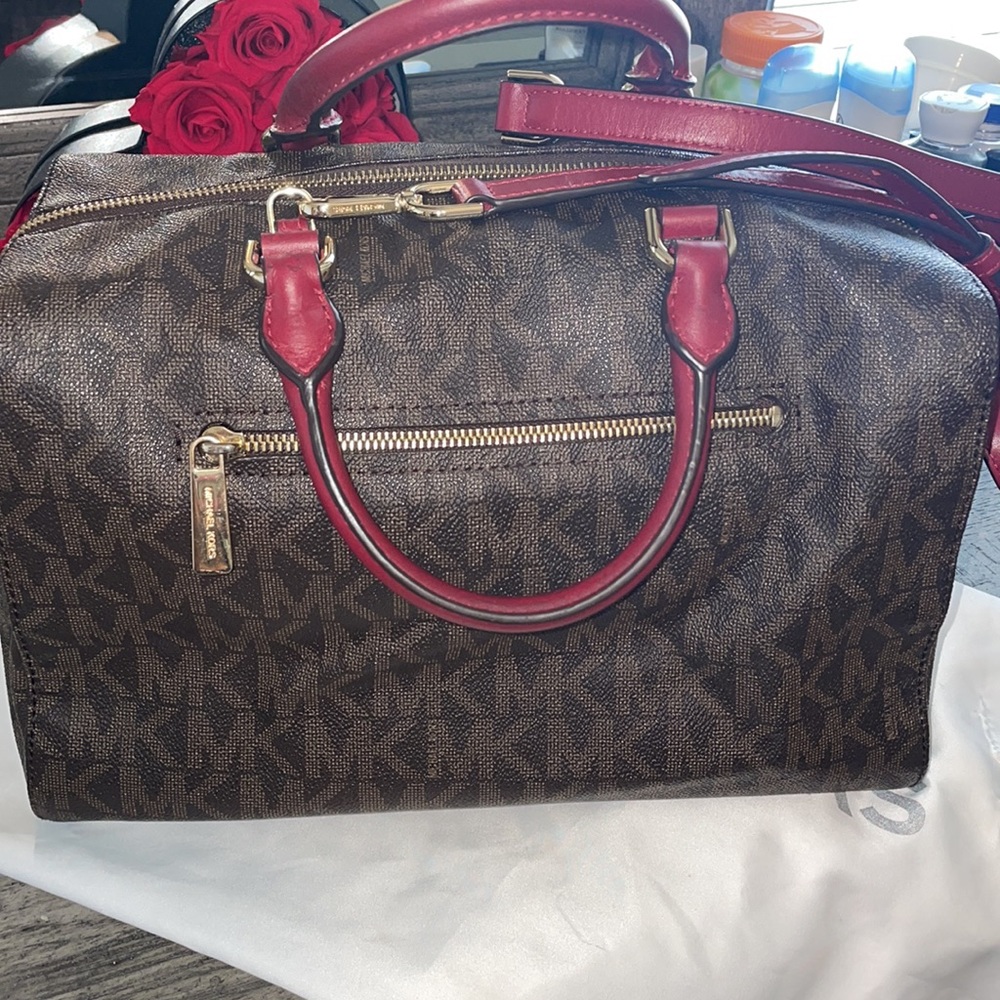 Mk Logo Bag - Picture 2 of 10
